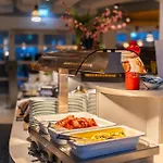 Globana Airport Hotel