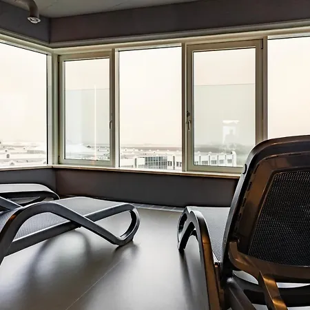 Globana Airport מלון