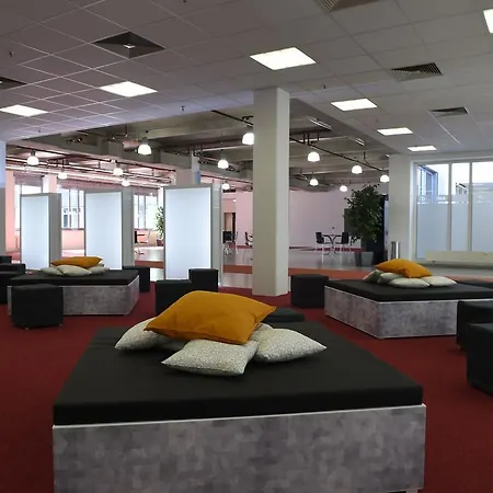 فندق Globana Airport 4*