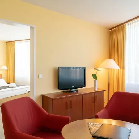 מלון Globana Airport 4*