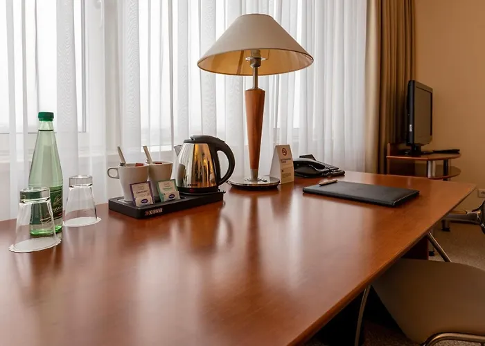 فندق Globana Airport 4*