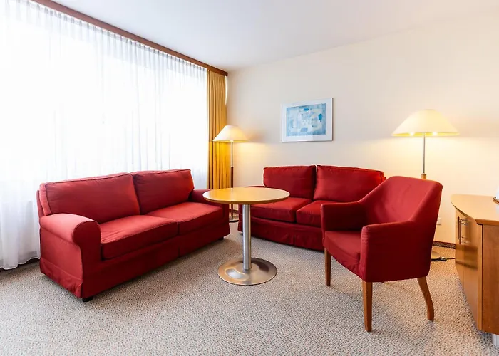 Globana Airport شكويديتس