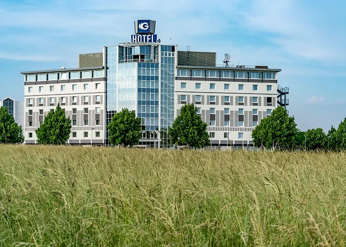 Globana Airport فندق 4*