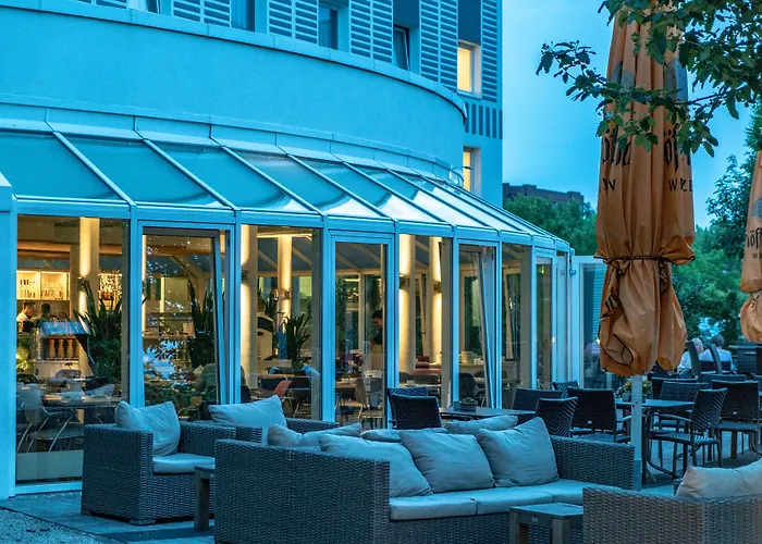 Globana Airport فندق