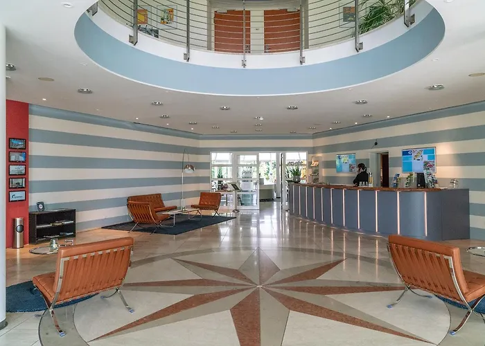 Globana Airport فندق شكويديتس